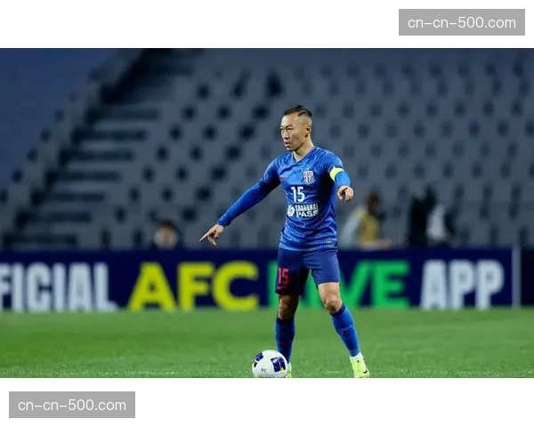 前国脚、现上海申花球员吴曦因脚踝伤势将缺席三周